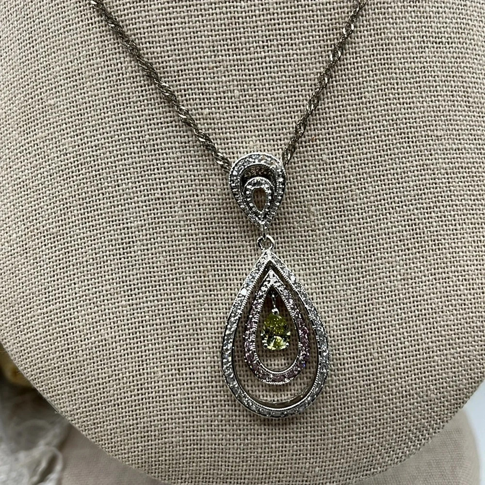 Vintage 925 Sterling Silver Teardrop Pendant Necklace with Peridot & Sapphire